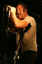 Trent Reznor powalczy z Abelem Korzeniowskim o Złoty Glob