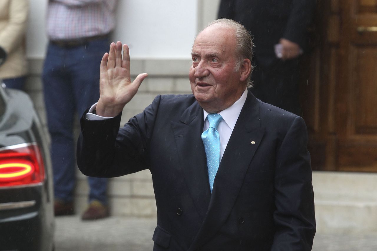 Były król Hiszpanii Juan Carlos wyjedzie z kraju. Kim są jego wnuczki?