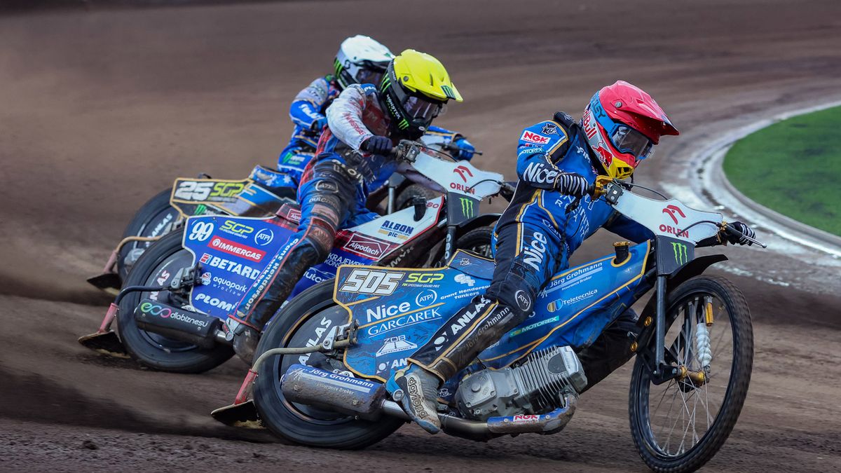 WP SportoweFakty / Michał Krupa / Na zdjęciu: Robert Lambert przed Danielem Bewleyem