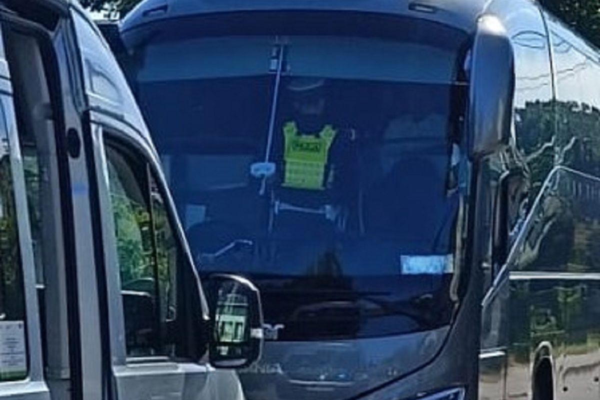 Skandal w Małopolsce. Kierowca miał ponad promil. Uczniowie czekali na wycieczkę