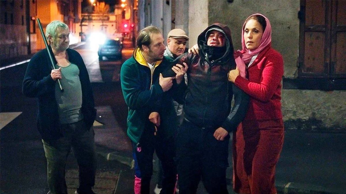 "Biegacz, dz..ka, Arab, mąż" to szalona komedia o francuskim społeczeństwie