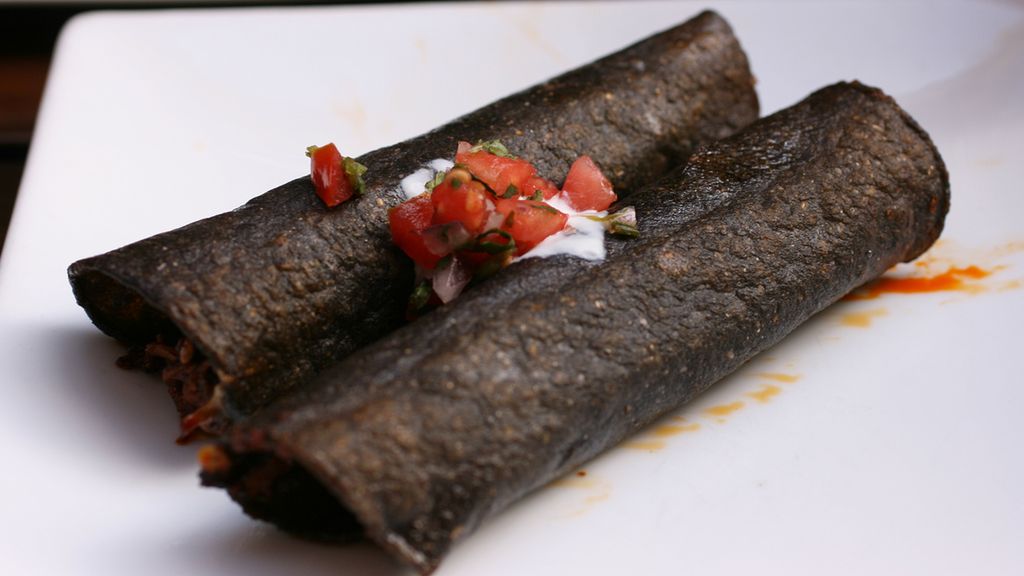 Tortilla z niebieskiej kukurydzy