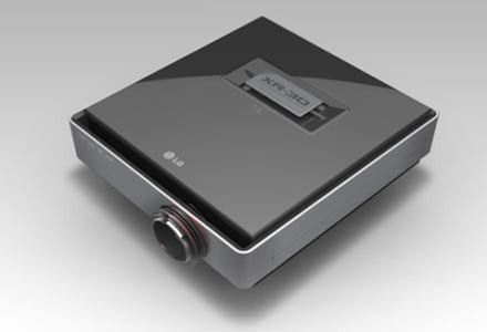 Pierwszy na świecie trójwymiarowy, jednosoczewkowy projektor Full HD