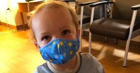 U 2-letniego Jacka zdiagnozowano COVID-19. Poruszający apel matki