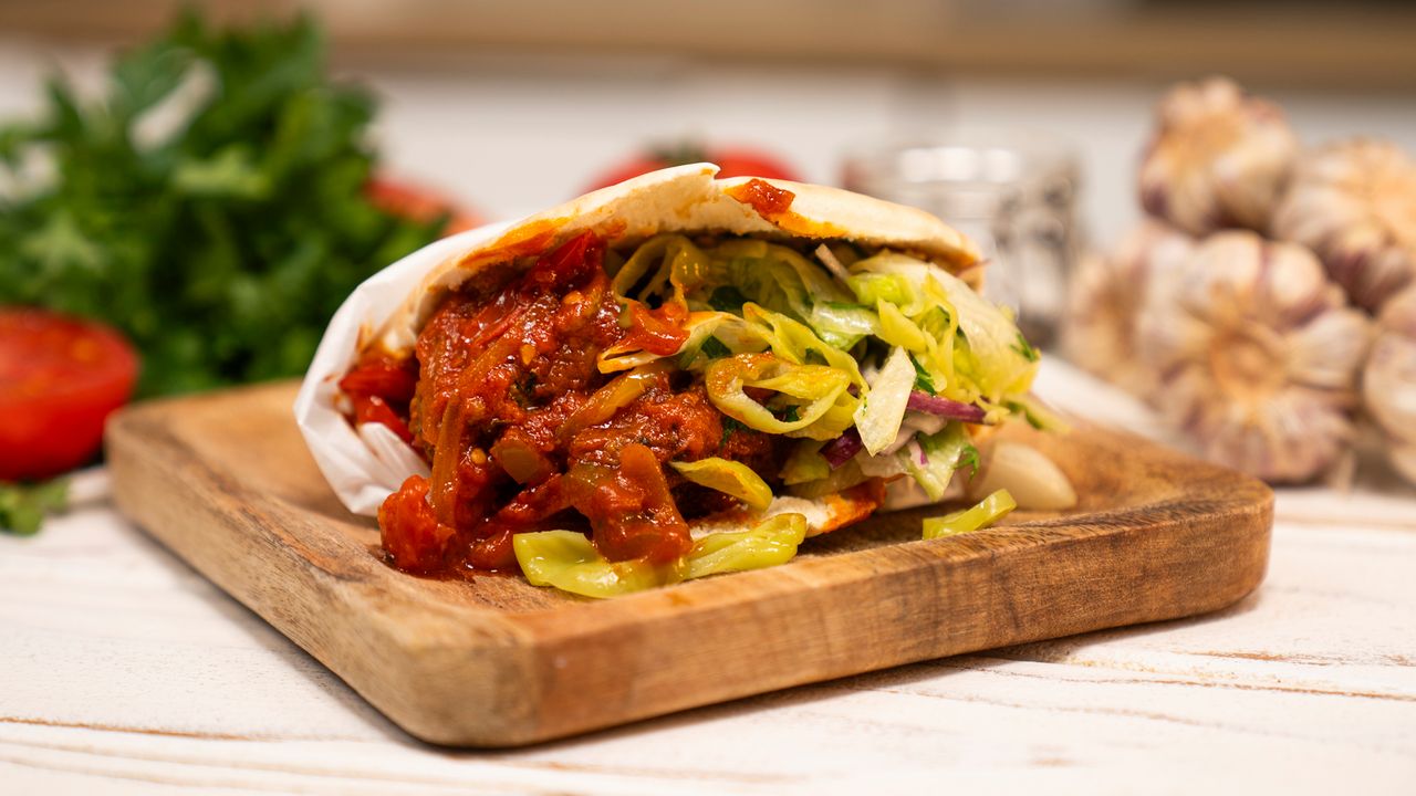 Kofta w sosie pomidorowym. Tak dobrych kotlecików wołowych jeszcze nie jadłeś