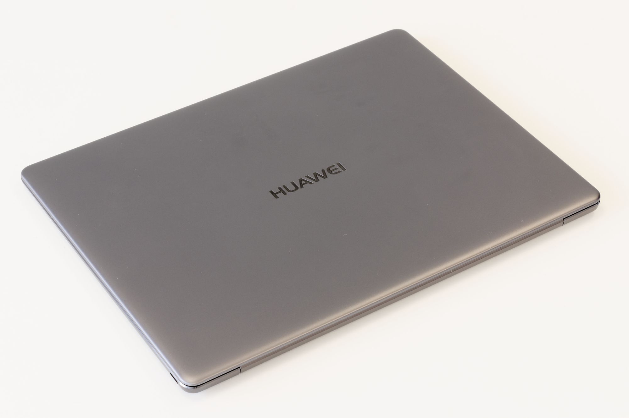 Huawei MateBook X – test pięknego i szczupłego konkurenta MacBooka 5