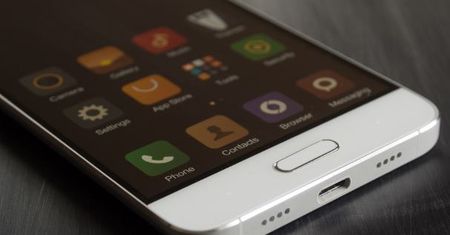 Oddziel pracę od życia prywatnego: oto najlepsze smartfony z Dual SIM