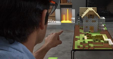 #MadeWithHoloLens. Jedni pracownicy Microsoftu dostają gogle, inni wypowiedzenia