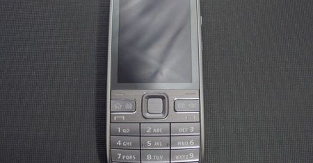 Nokia E52