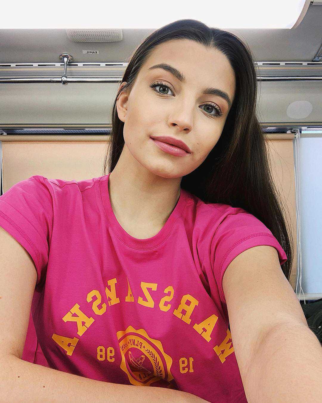 Julia Wieniawa Instagram