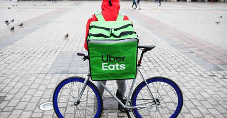 Uber Eats dostępny w Kielcach. Jest rabat na pierwsze 3 zamówienia
