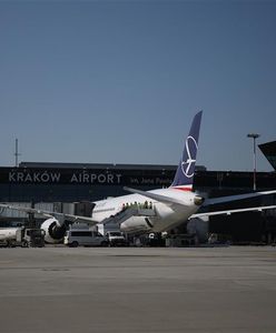 Alarm bombowy na lotnisku w Balicach. SG weszła na pokład