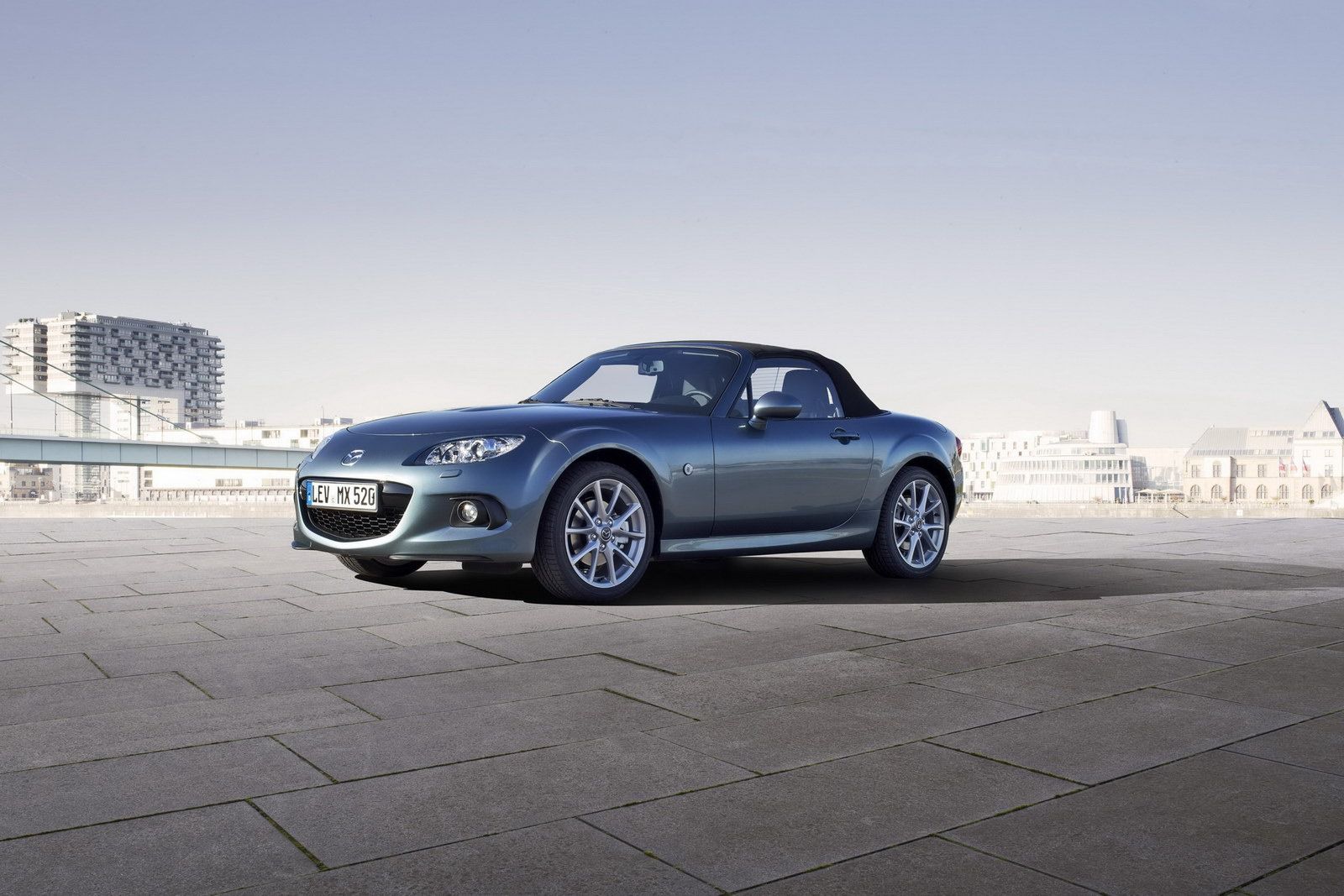 2013 Mazda MX-5 - kultowy roadster po kuracji odmładzającej [galeria] 12