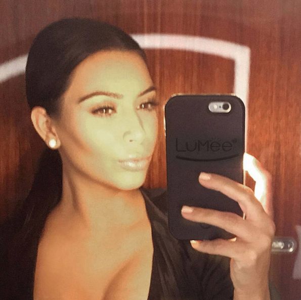 LuMee, czyli selfie stick to przeszłość. Pojawiła się zupełnie nowa moda… 2