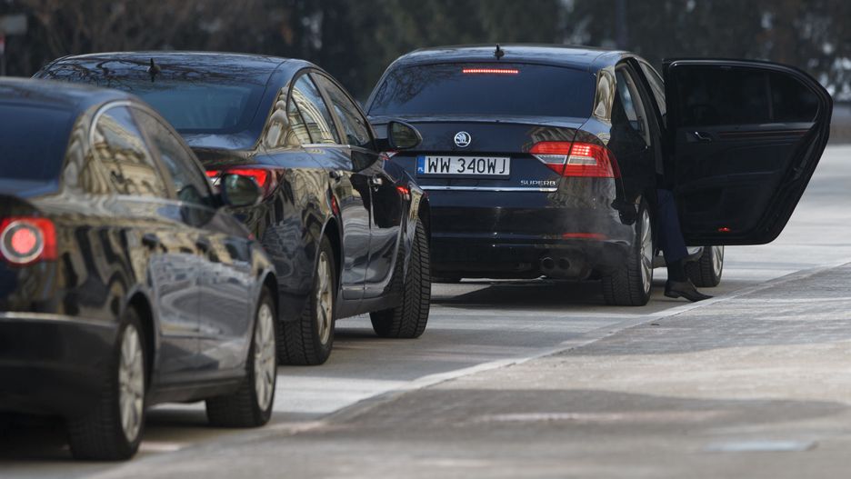 Pod koniec ubiegłego roku rząd kupił ponad 300 służbowych aut