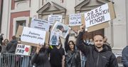 Poznań: Protest urzędników. Znów domagali się podwyżek. "My już naprawdę jesteśmy zmęczeni"