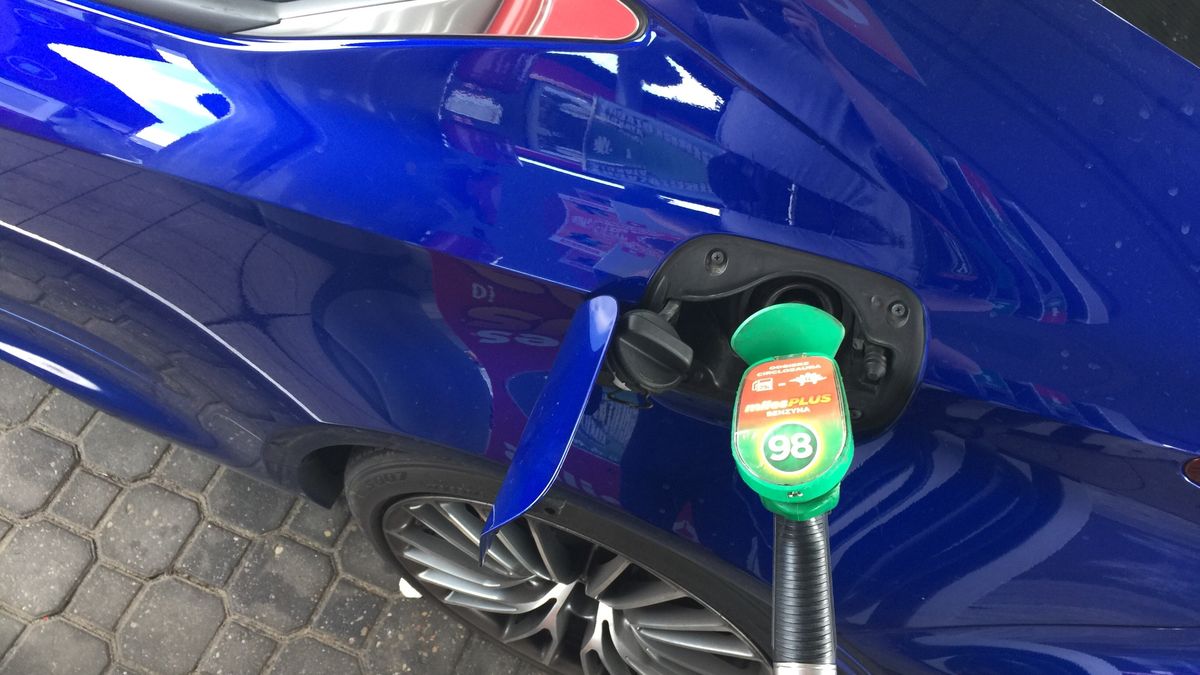 Tankowanie wciąż jest zbyt drogie