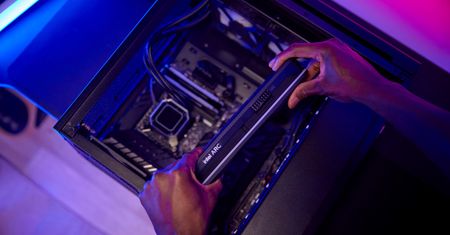 Intel wyda nową kartę graficzną. Niektórzy już o niej zapomnieli
