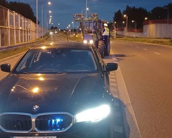 Lublin: O włos od tragedii. Ciągnik rolniczy próbował wjechać na ekspresówkę