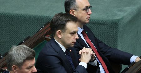 Reforma Funduszu Kolejowego. Będzie spotkanie Domański-Klimczak. "Mam SMS-a"