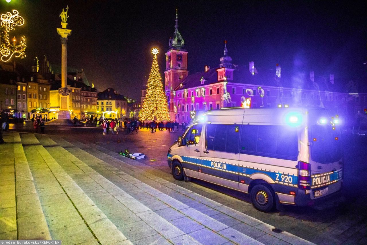 Policja ma wręczać mandaty za złamanie obostrzeń w noc sylwestrową