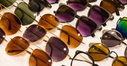 Czy okulary przeciwsłoneczne mają termin ważności? Ekspert wyjaśnia