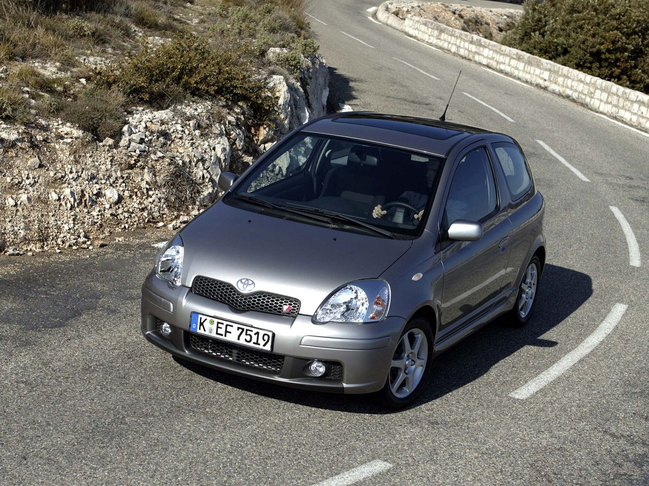 Toyota Yaris TS is the only variant of the first generation that is worth paying more than 10 thousand PLN for.