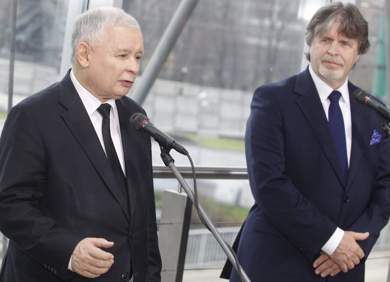 Koronawirus w Polsce. Jarosław Kaczyński i Andrzej Sośnierz.