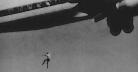 Historia tragicznego lotu. Zdjęcie uchwyciło śmierć chłopca