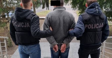 Smród zaalarmował sąsiadkę. Makabryczne odkrycie w Bydgoszczy