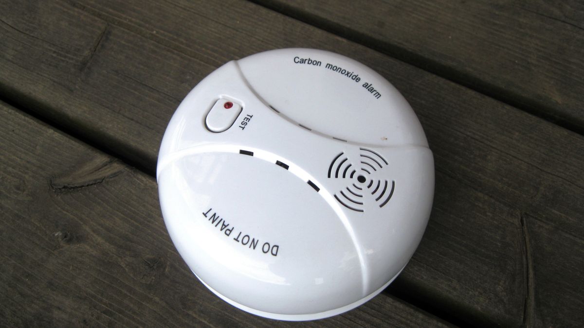 Czujnik czadu. Ten mały przyrząd może uratować ciebie i twoją rodzinę
