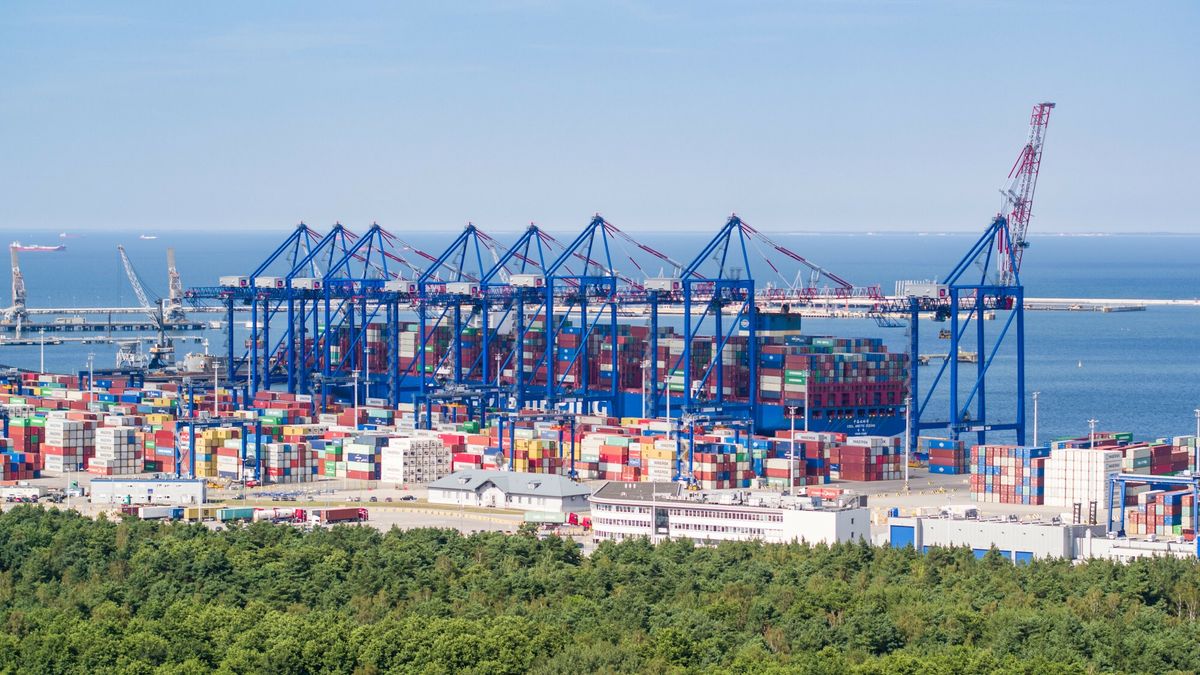 W okolicach portu miałaby powstać przetwórnia szkła