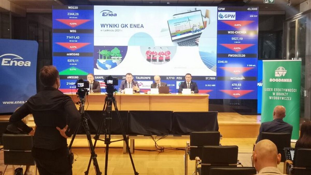 Wartość indeksu WIG na koniec czerwca wyniosła 53 573,42 pkt i była o 18,9 procent niższa niż przed rokiem.. Fot. economista.pl