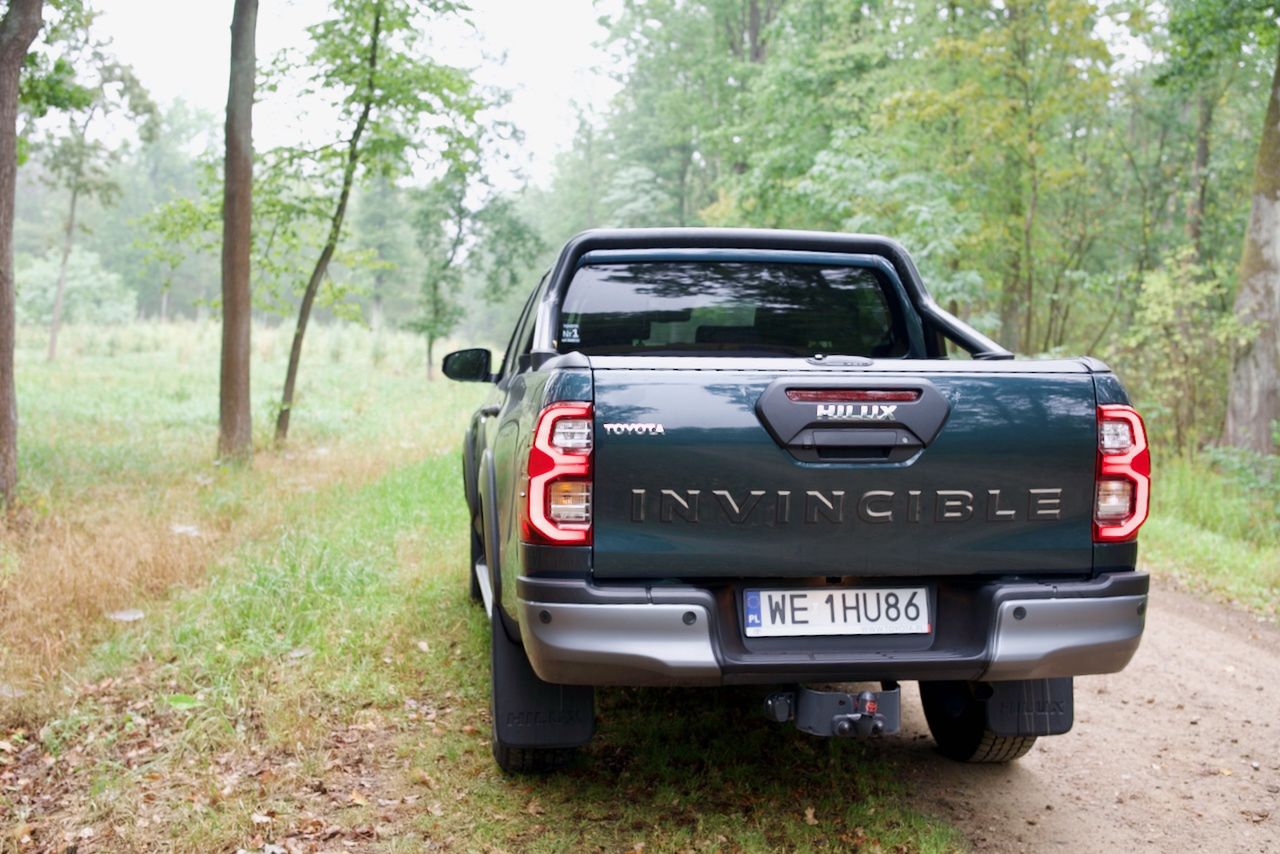Toyota Hilux Invincible