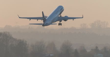 Region ma zapłacić gigantowi miliony. Dorzucą 400 zł do każdego fotela