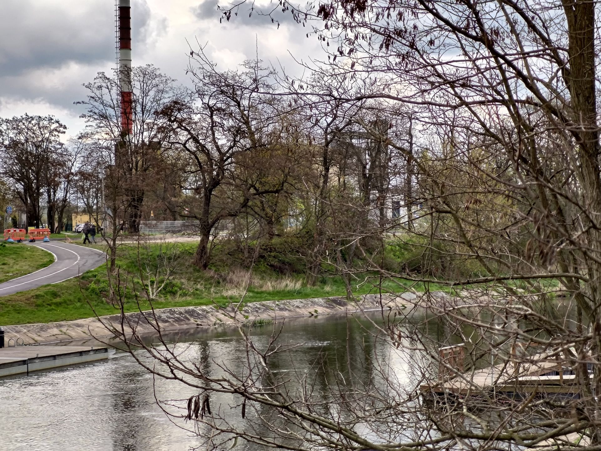 Smartfon inny niż (prawie) wszystkie. ASUS Zenfone 8 Flip: test 13