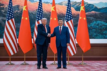 Donald Trump i Xi Jinping w Pekinie. Cieśnina Ormuz musi być otwarta