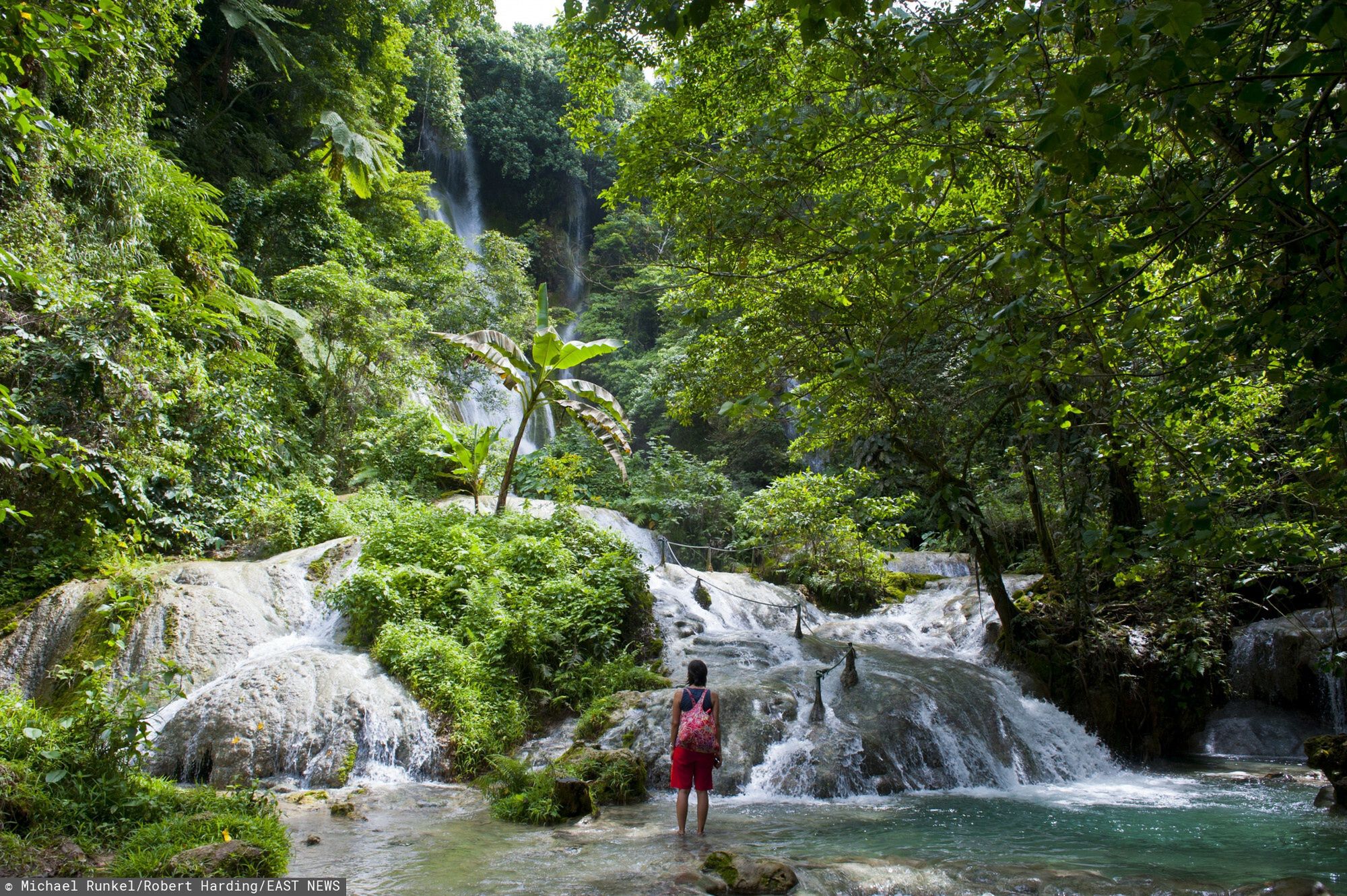 Robert Harding Heritage 12Q4Woman looking at the beautiful Mele-Maat cascades in Port Vila, Island of Efate, Vanuatu, South Pacific, Pacific