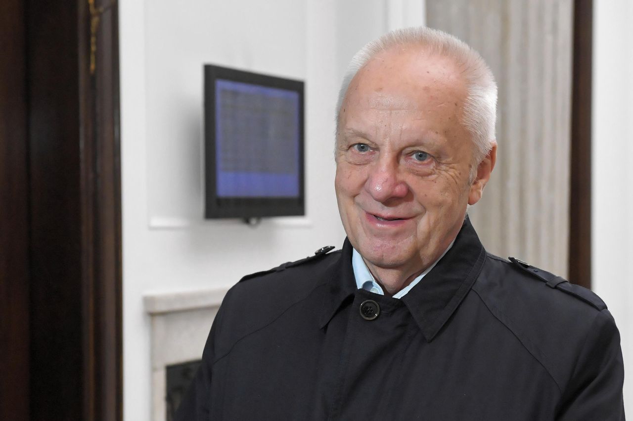 Jest wyrok ws. Stefana Niesiołowskiego. Chodzi o zarzuty korupcyjne