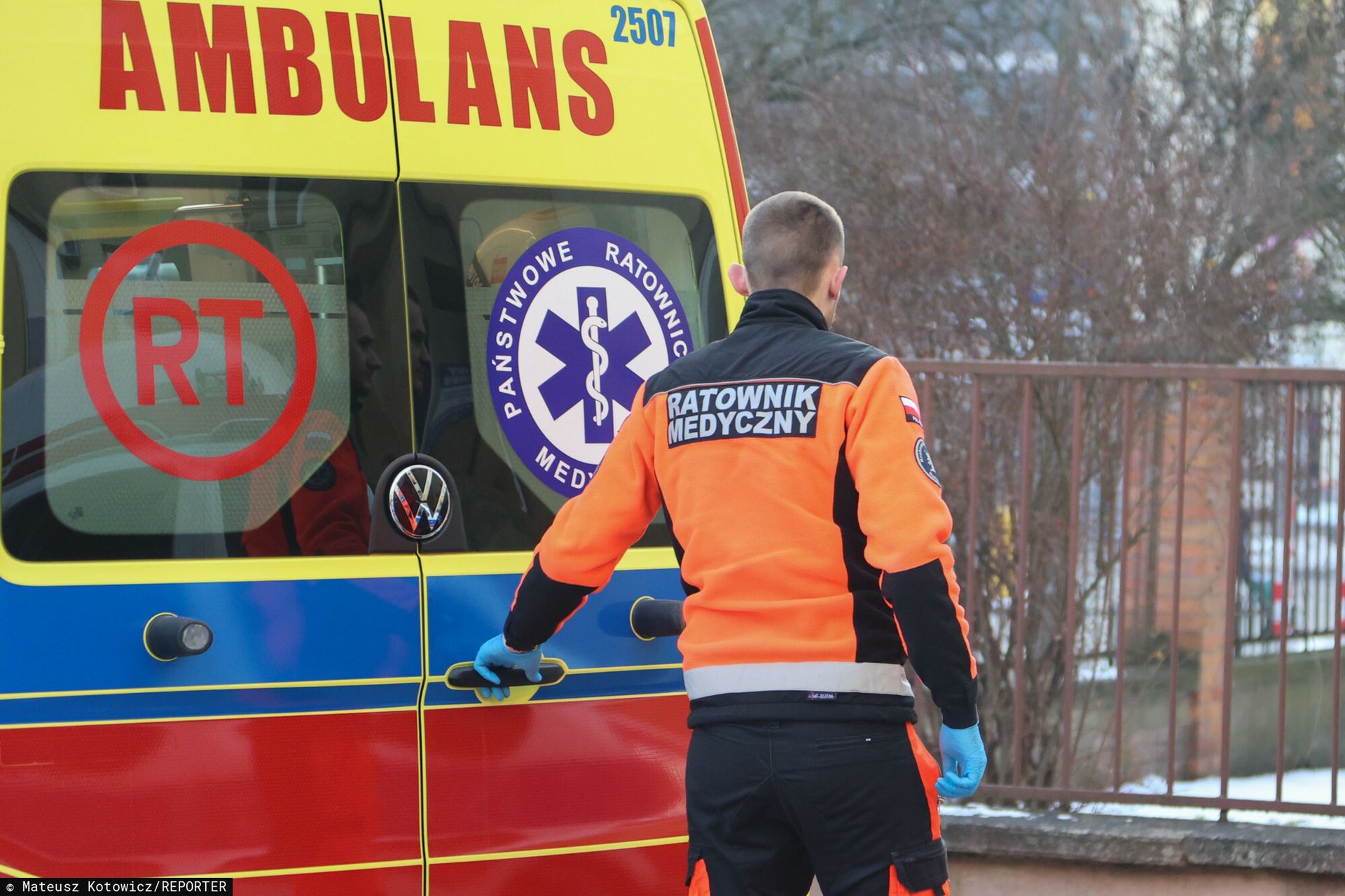 wiadomości,aktualności,WP Wiadomości Gołoledź paraliżuje Polskę. Szpitale przeżywają oblężenie