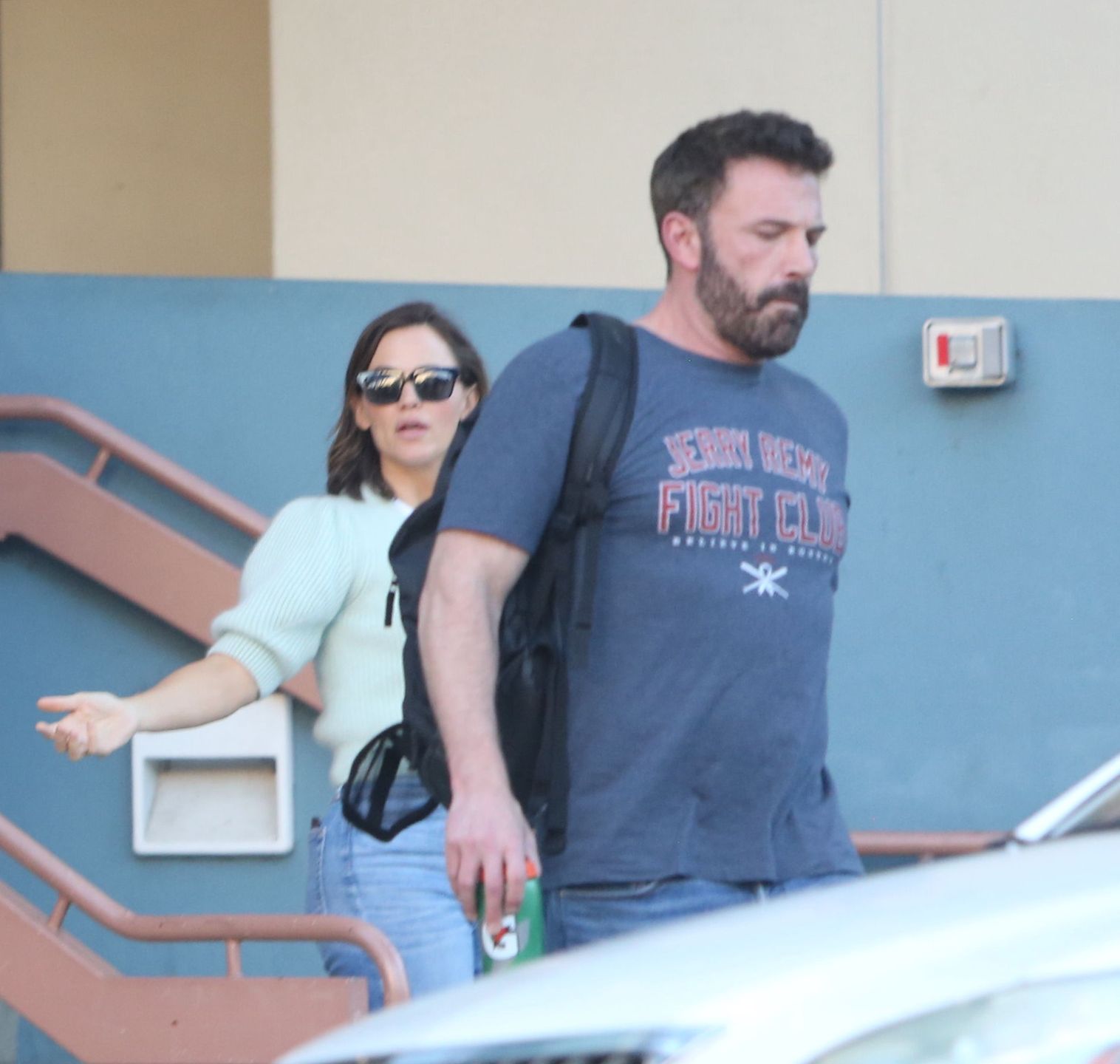 PREMIUM EXCLUSIVE FAMILY BACK TOGETHER! Ben Affleck and Jennifer Garner spending more and more time together
PREMIUM EXCLUSIVE Please contact X17 before any use of these exclusive photos - 


Family reunion...As rumors of split are swirling Ben Affleck and his ex Jennifer Garner are spending quality time together with their kids renewing their old relation for the joy of the kids here in Santa Monica saturday Oct 22, 2023 
Juliano/,Image: 815817784, License: Rights-managed, Restrictions: , Model Release: no, Pictured: Arnold Schwarzenegger, Heather Milligan, Credit line: Juliano-Roll-Gl / X17 / Forum
Juliano-Roll-Gl / X17 / Forum
basketball;divorce