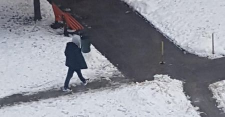 Łódź. Zabójstwo przy placu zabaw. Obława policji