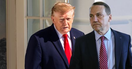 Trump zawiesza sankcje na Rosję. Gorzka ocena Sikorskiego
