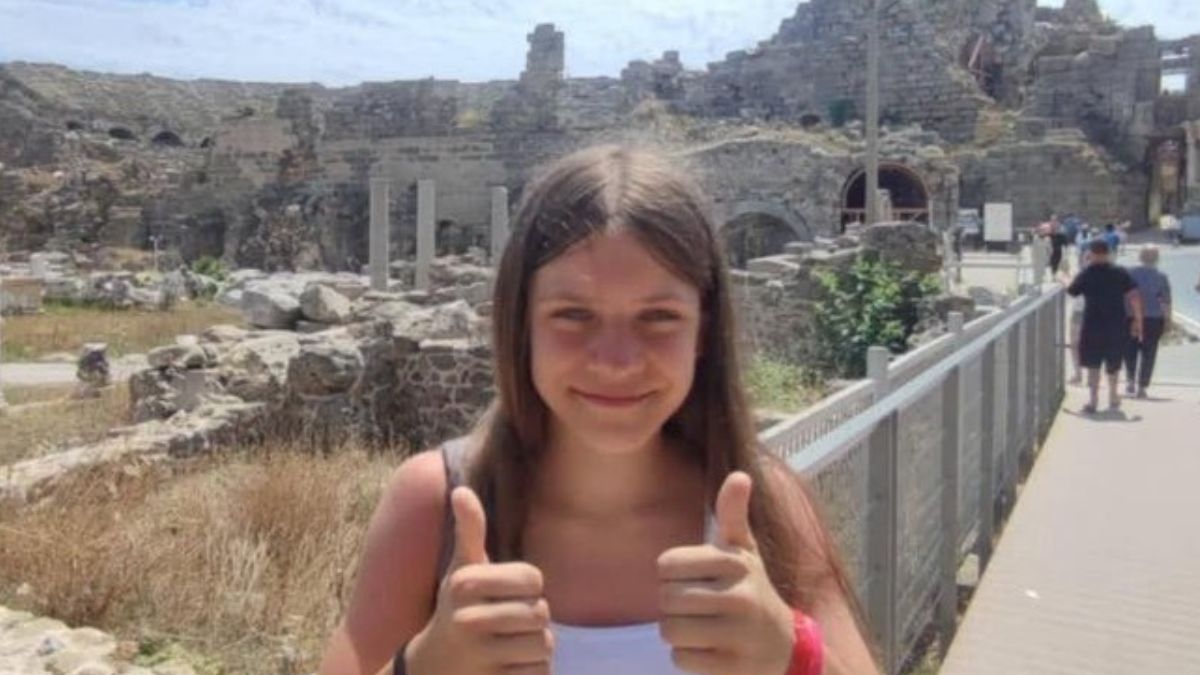 Policja z Wrocławia poszukuje zaginionej 13-letniej Nadii Fehr.