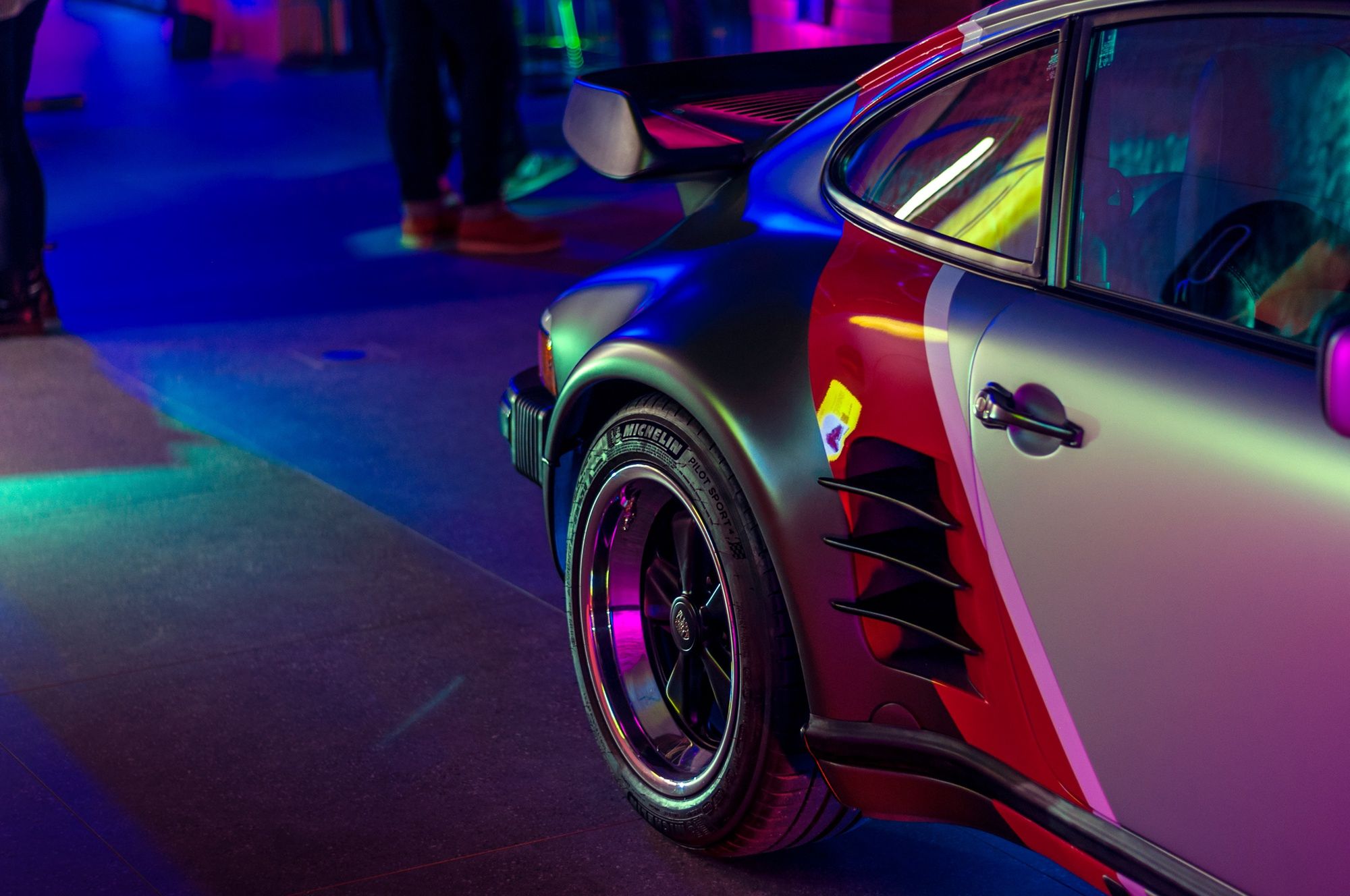 Puma x Porsche x Cyberpunk - buty 50Y 911 Turbo Sneaker