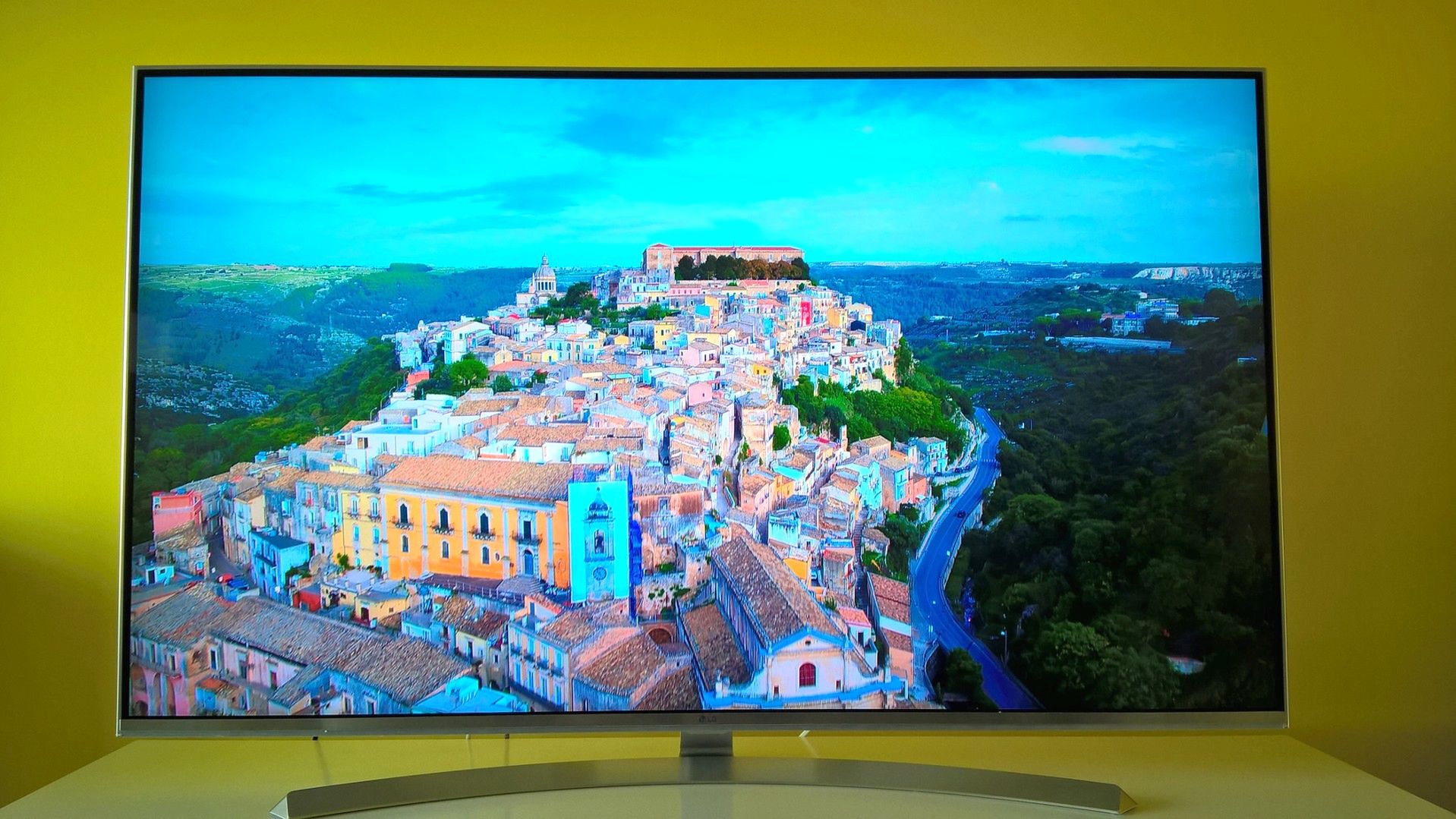 LG 55UH8507 – testujemy mistrzowski sprzęt z 4K i HDR. To prawdopodobnie najlepszy telewizor LCD w ofercie LG 10