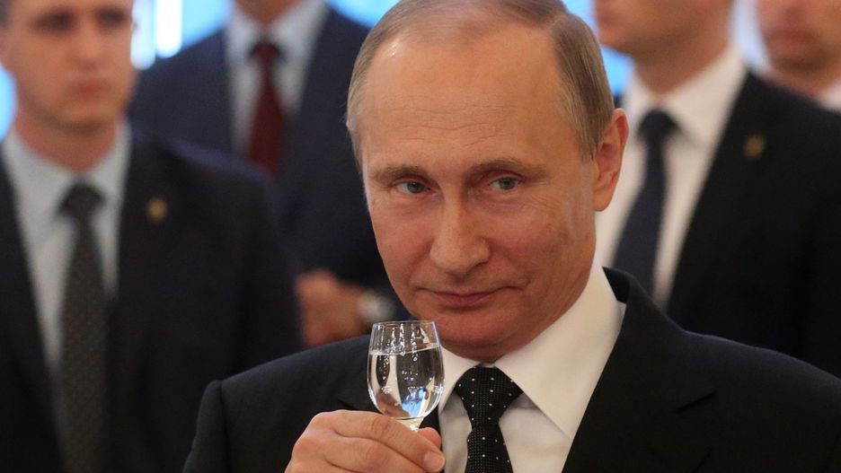 Putin zbudował swoją biografię na legendach