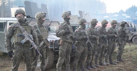 Migranci dostają alert RCB. Znamy treść