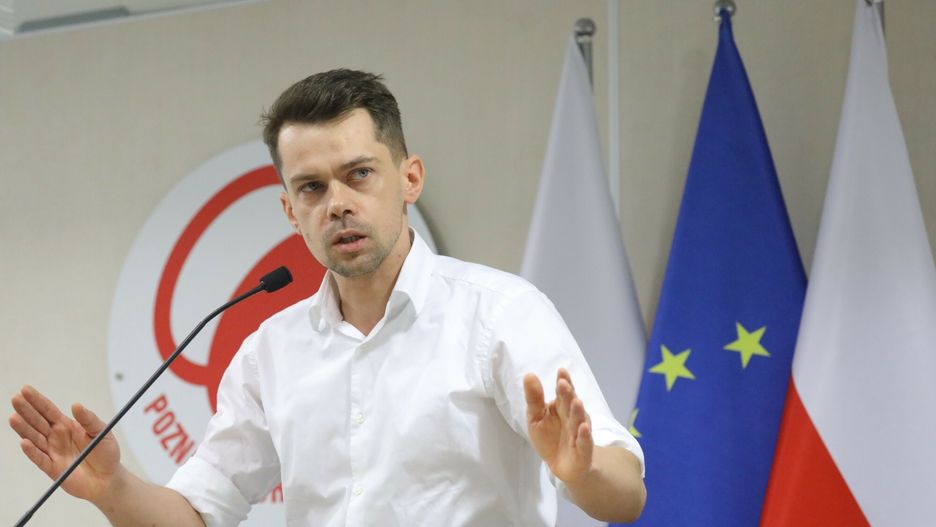 Spotkanie w Warszawie ministra rolnictwa z protestuj?cymi rolnikami
15.02.2024 Warszawa Ministerstwo Rolnictwa i Rozwoju Wsi Spotkanie ministra Czeslawa Siekierskiego z przedstawicielami protestujacych rolnikow Fot. Adam Burakowski/REPORTER
N/z: Michal Kolodziejczak
Adam Burakowski/REPORTER