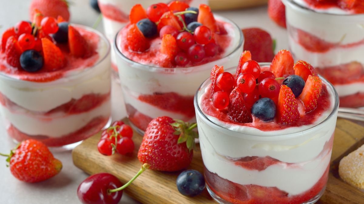 Tiramisu truskawkowe - Pyszności